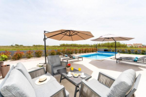 Villa Anabel with a heated pool and complete privacy - by TA Leut
